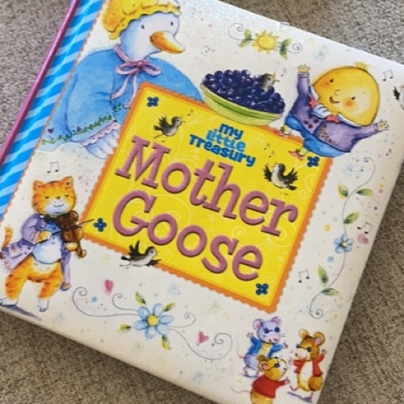 Kids mother goose story chapters book - Picture 3 of 4